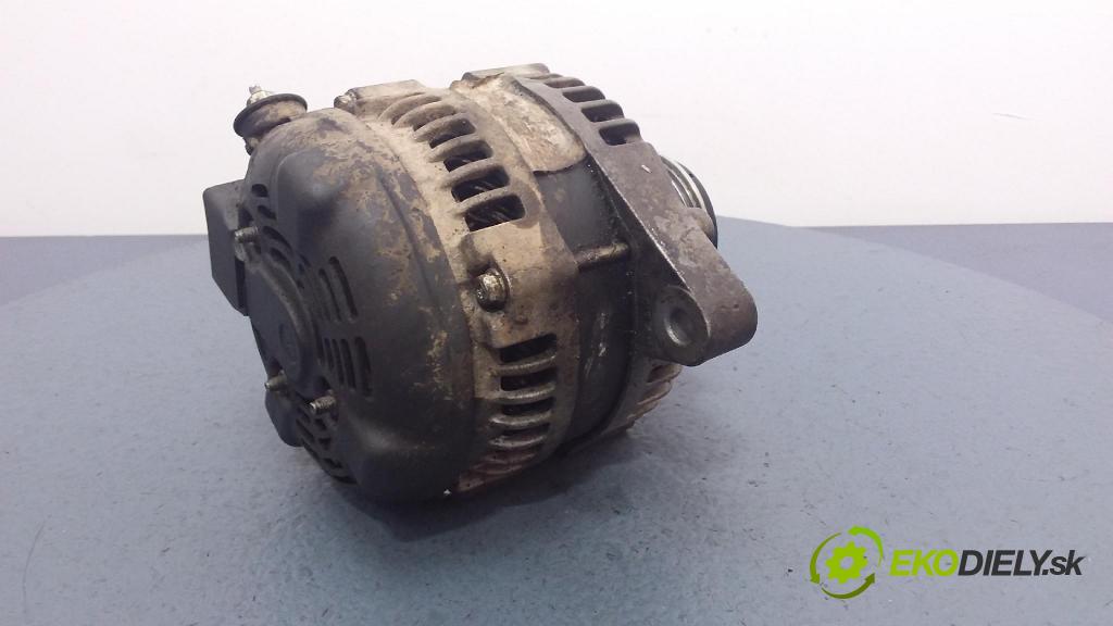 Toyota Avensis 2001 Alternator 01