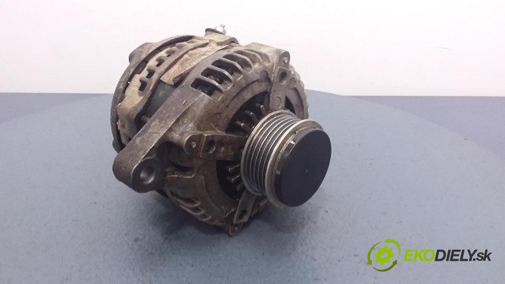 Toyota Avensis 2001 Alternator 01