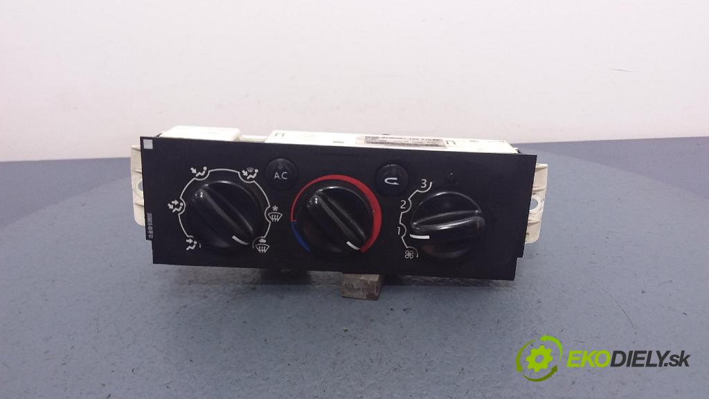 Nissan Interstar 2008 prepínač Klimatizácia: Prúd vzduchu: N2385001