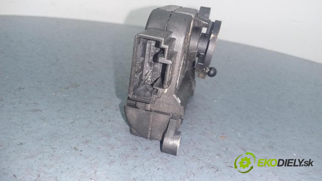 Tata Indica 2008 radiátor 0132801356