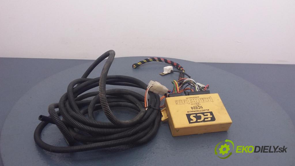 Opel Zafira 2007 riadiaca jednotka 5C028