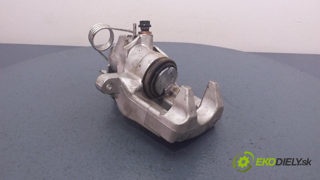 Volkswagen Passat 1998 brzdič brzdový zad Vľavo: CZH1210