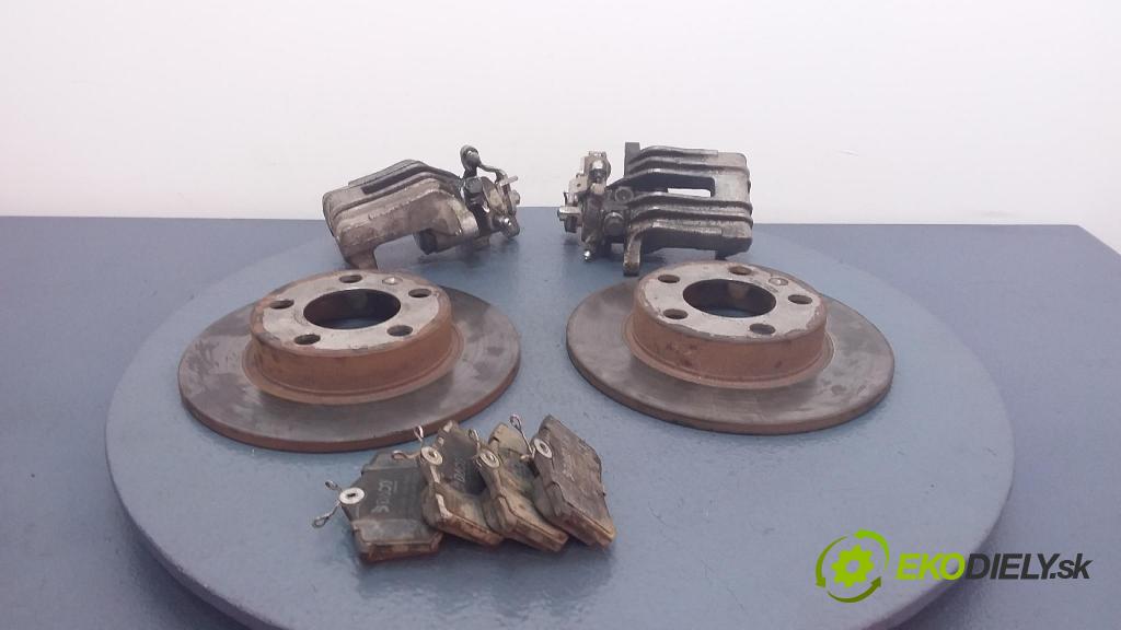 Volkswagen Golf 2000 kotúč Brzda: zadný 01