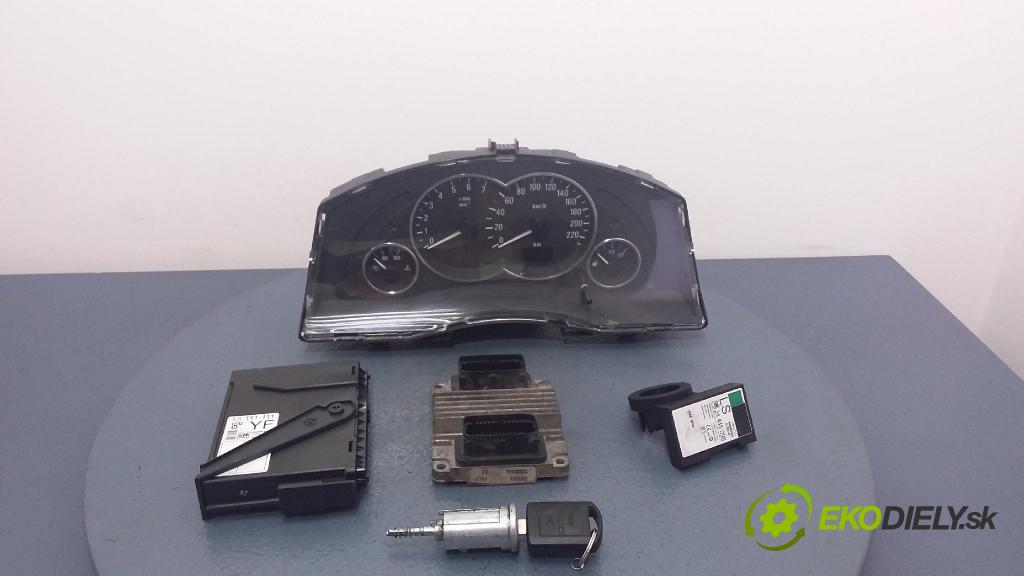 Opel Meriva 2003 riadiaca jednotka Motor: 12230554