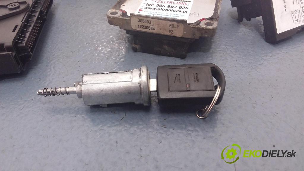 Opel Meriva 2003 riadiaca jednotka Motor: 12230554
