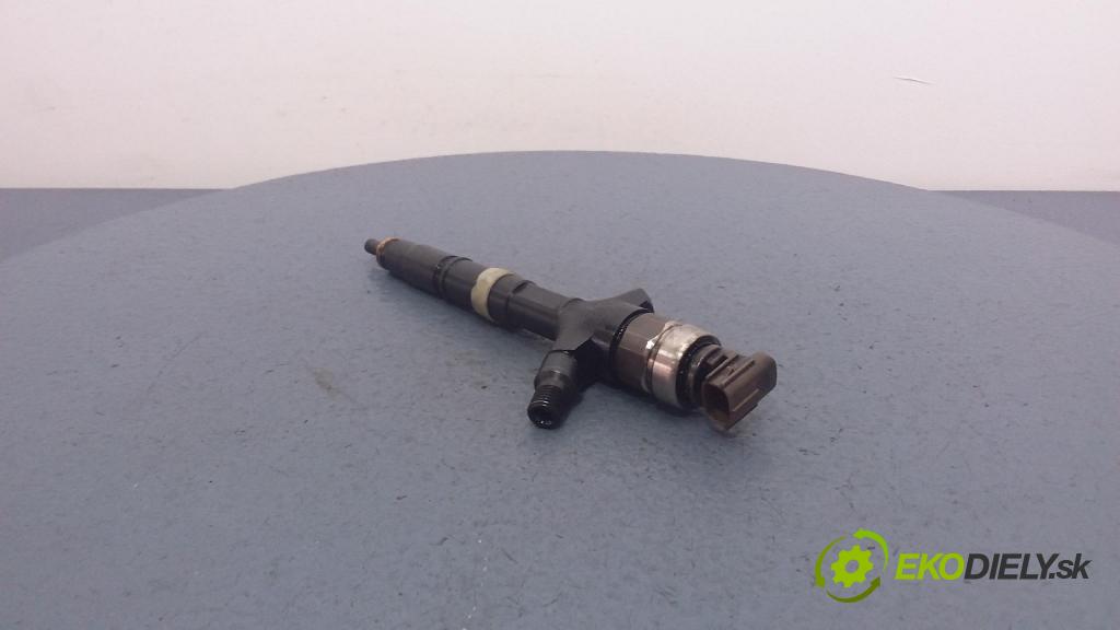 Toyota Avensis 2004 vstrek 23670-0G010