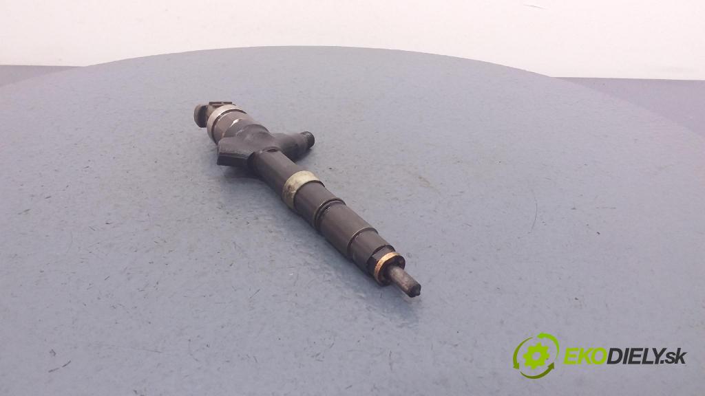 Toyota Avensis 2004 vstrek 23670-0G010