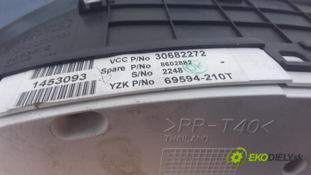 Volvo S60 2004 prístrojovka/ budíky 30682272