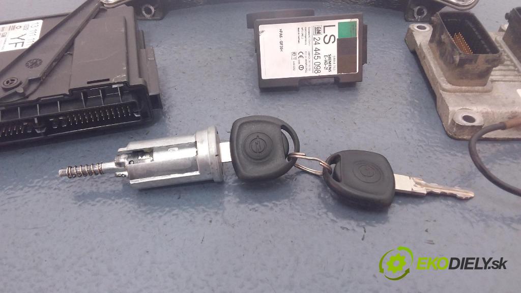 Opel Corsa-c 2003 riadiaca jednotka Motor: 0261207962