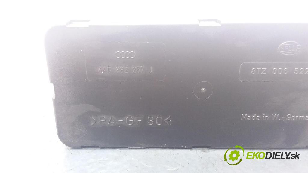 Audi 80 1992 pompa Centrálny: Zámok: 4A0862257J