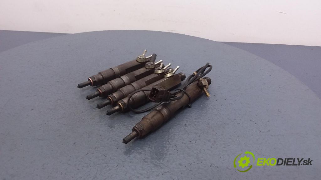 Audi A6 1995 vstrek 046130202E
