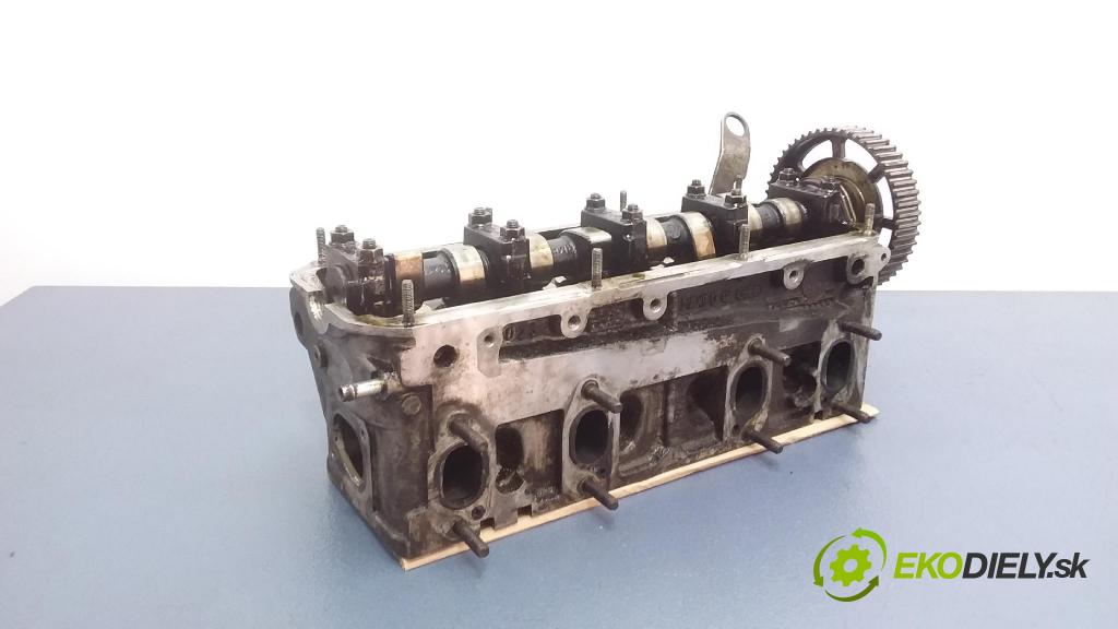 Volkswagen Bora 2001 hlava Motor: 06A103373J