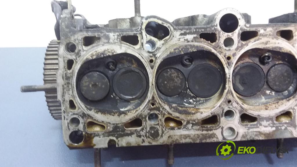 Volkswagen Bora 2001 hlava Motor: 06A103373J