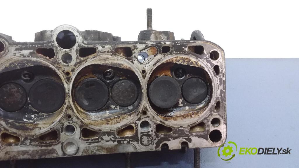 Volkswagen Bora 2001 hlava Motor: 06A103373J