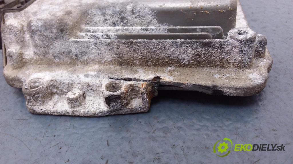 Mazda 3 2006 riadiaca jednotka Motor: 6M61-12A650-BA