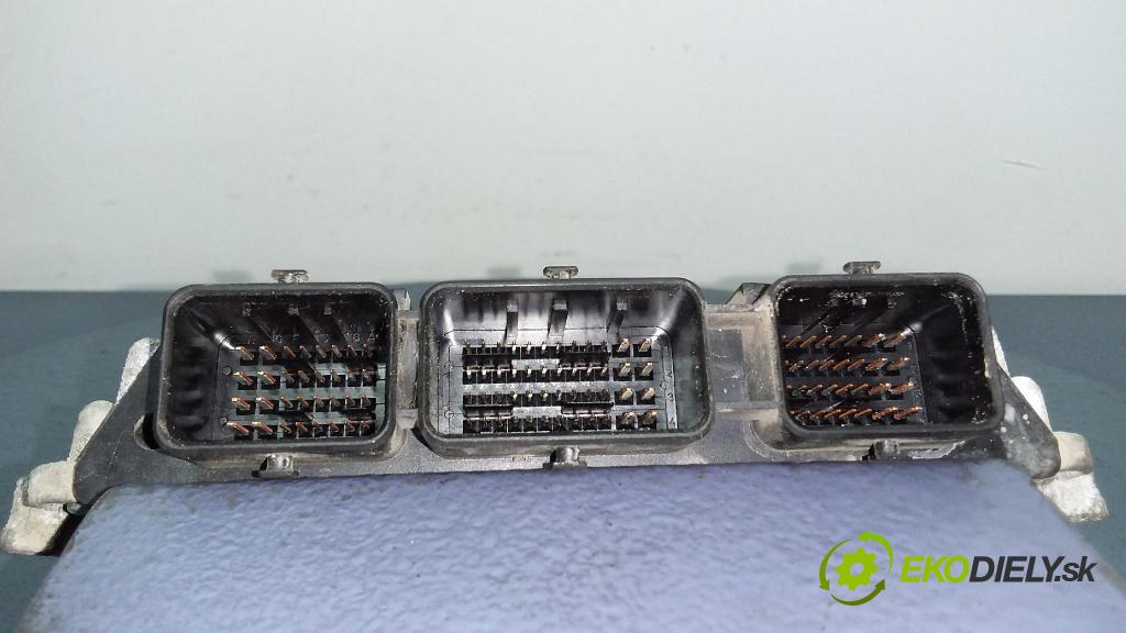 Mazda 3 2006 riadiaca jednotka Motor: 6M61-12A650-BA