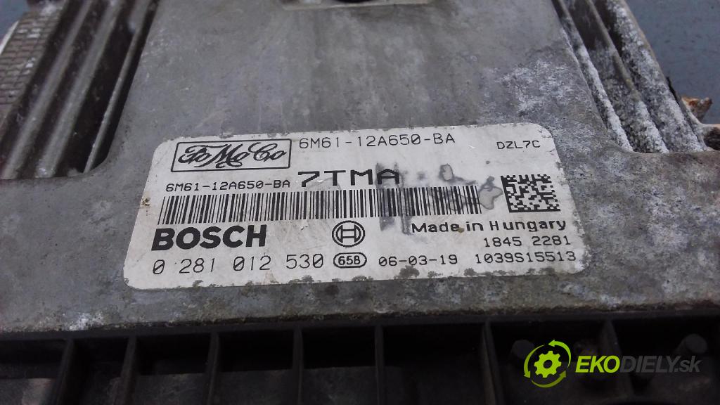 Mazda 3 2006 riadiaca jednotka Motor: 6M61-12A650-BA