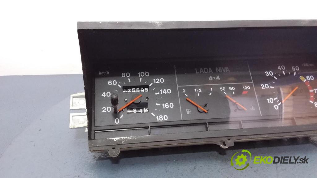 Lada Niva 2003 Přístrojová deska 212133801010-02