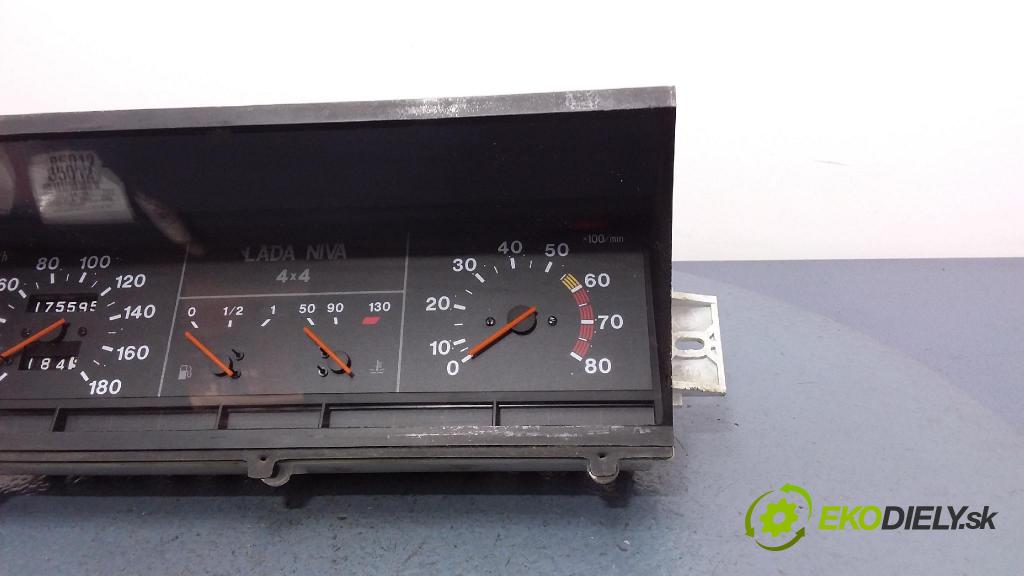 Lada Niva 2003 Přístrojová deska 212133801010-02