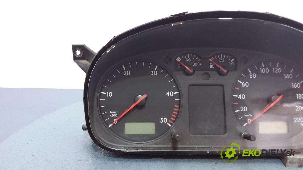 Volkswagen Transporter 2000 prístrojovka/ budíky 7D0920803B