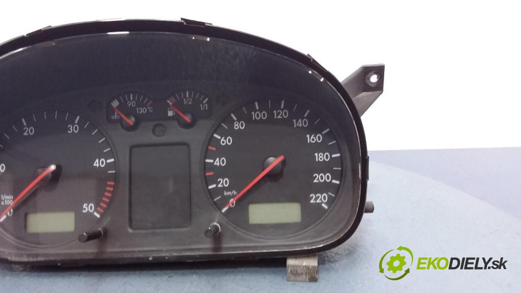 Volkswagen Transporter 2000 prístrojovka/ budíky 7D0920803B