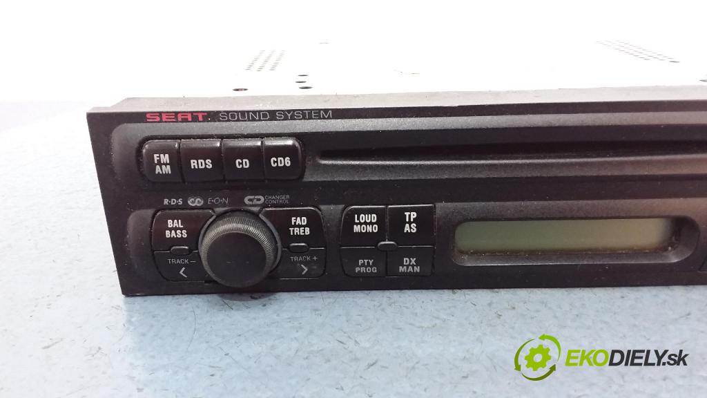 Seat Toledo 1999 Radio I Navigácia: 1M0035186D