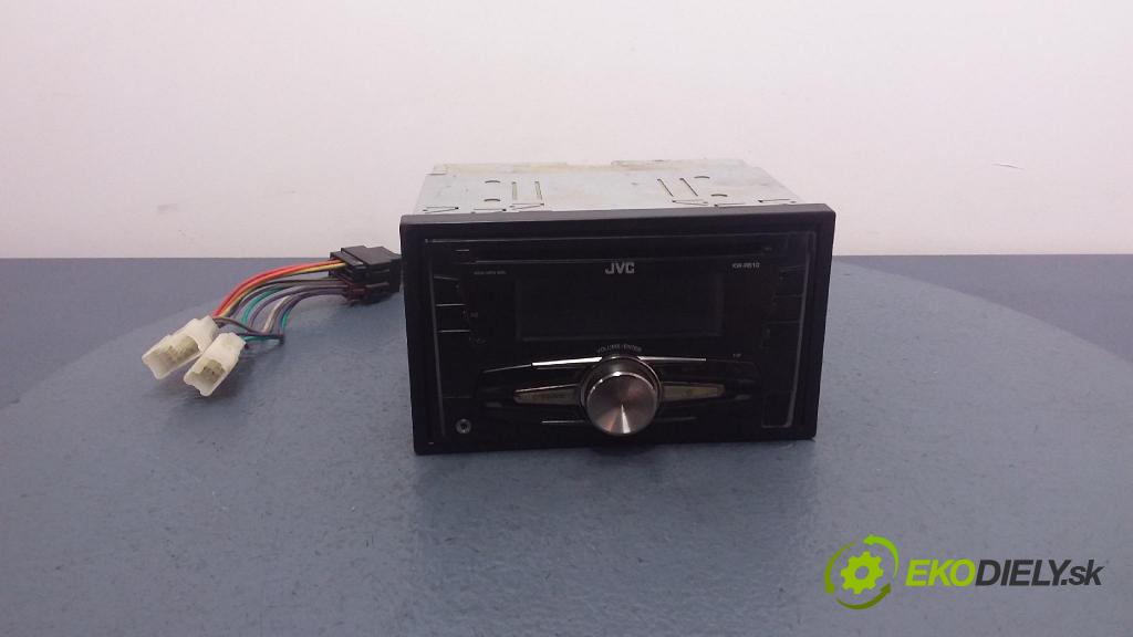Toyota Corolla verso 2004 Radio I Navigácia: JVC KW-R510