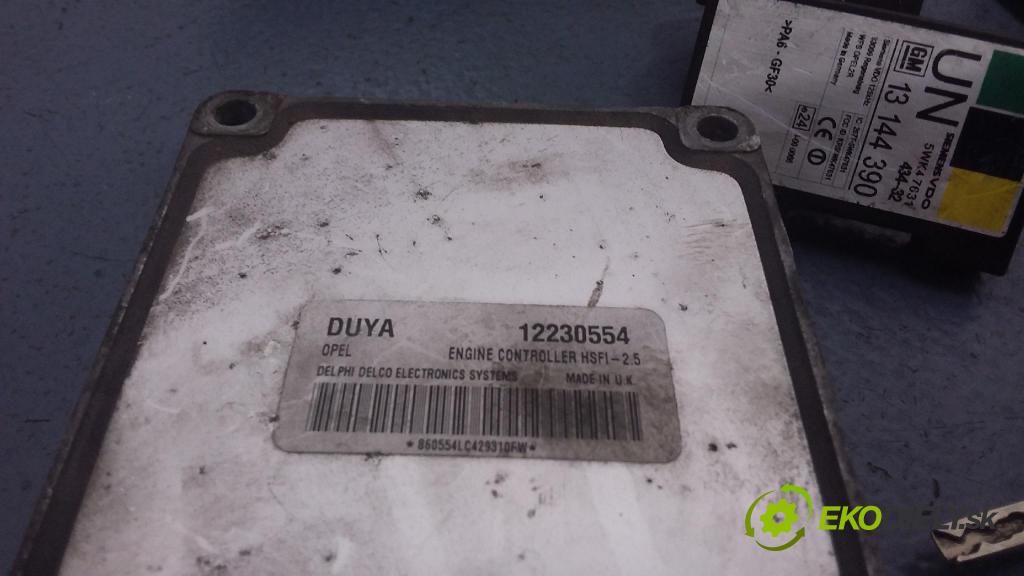 Opel Meriva 2004 riadiaca jednotka Motor: 12230554