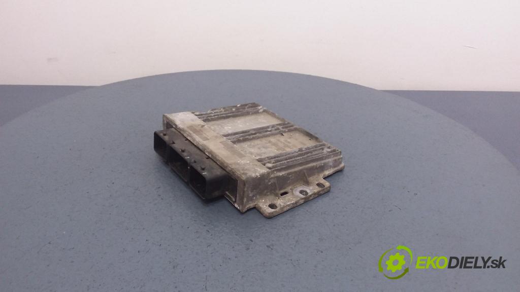 Renault Espace 2003 riadiaca jednotka Motor: 8200279458