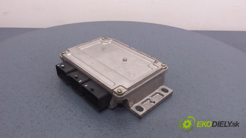 Citroen C5 2005 riadiaca jednotka Motor: 9658845480