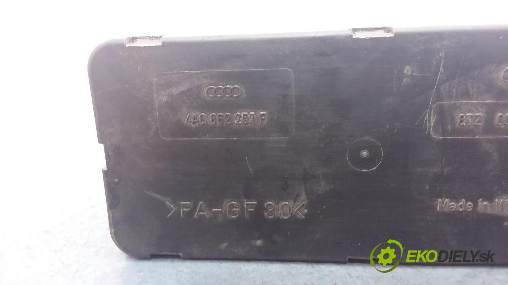 Audi A6 avant 1995 čerpadlo Centrální Zámek 4A0862257F