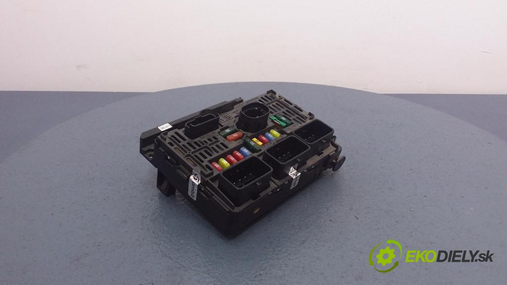 Peugeot 607 2005 riadiaca jednotka Motor: 9648237680