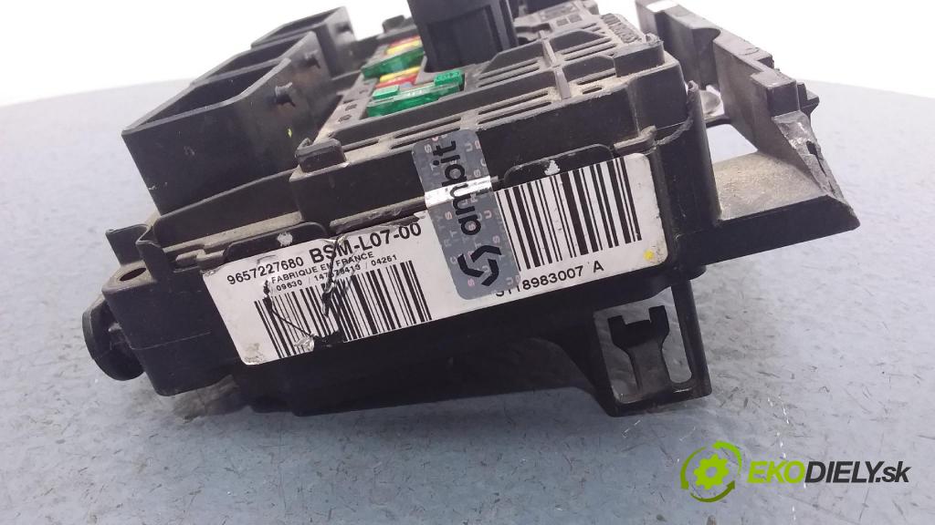 Peugeot 607 2005 riadiaca jednotka Motor: 9648237680