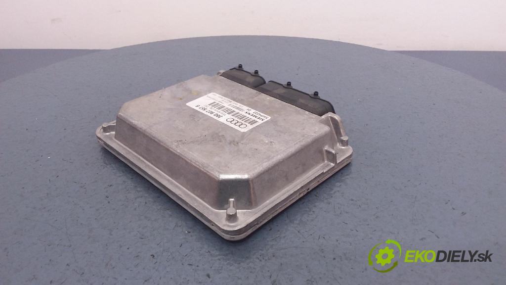 Audi A4 1997 riadiaca jednotka Motor: 3B0907557B
