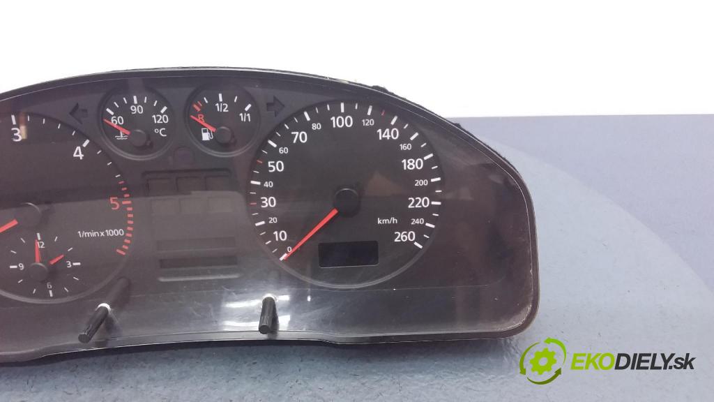 Audi A4 1999 prístrojovka/ budíky 8D0919861F