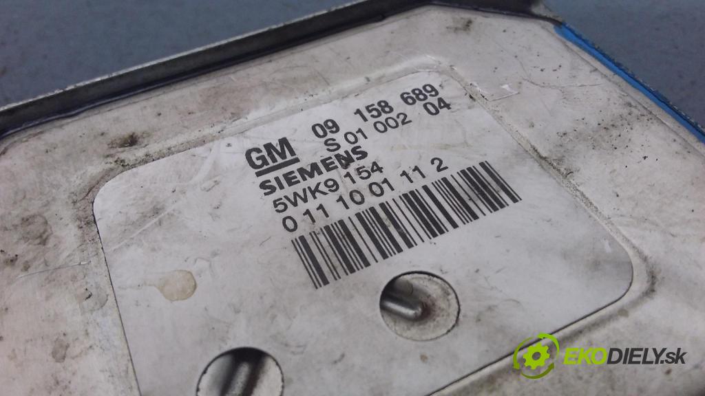 Opel Zafira 2001 riadiaca jednotka Motor: 09158689