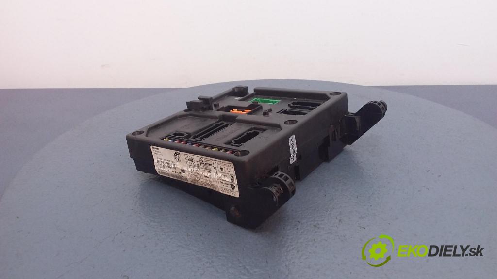 Volkswagen Sharan 2005 skříňka Pojistky 7M3962258R