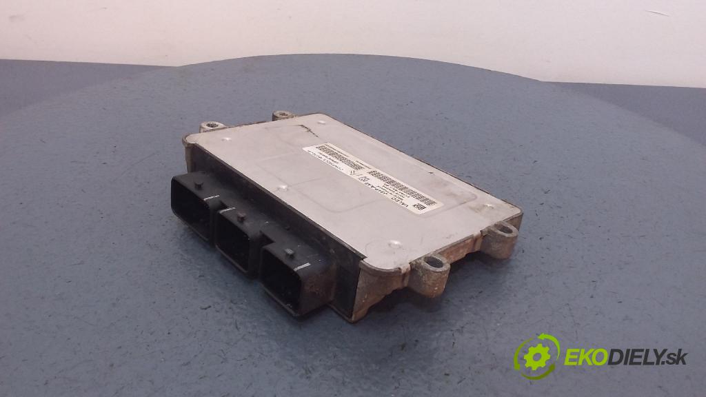 Peugeot 206 sw 2005 riadiaca jednotka Motor: 9661960880