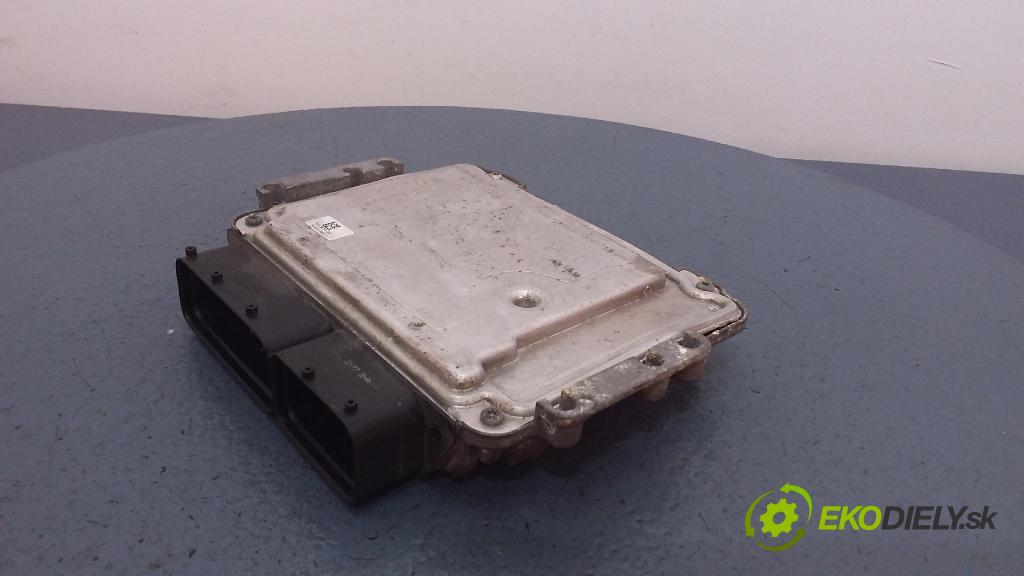 Fiat Bravo 2007 riadiaca jednotka Motor: 51809690