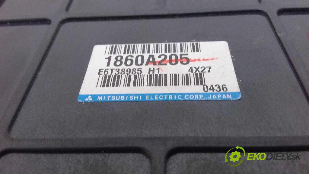 Mitsubishi Outlander 2005 riadiaca jednotka Motor: 1860A205