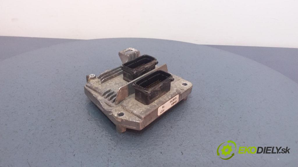 Opel Astra 0 riadiaca jednotka Motor: 12230740
