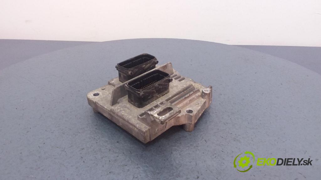 Opel Astra 0 riadiaca jednotka Motor: 12230740