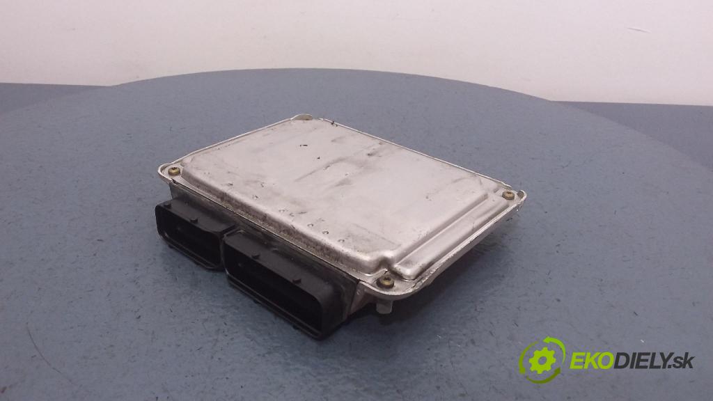 Volkswagen Bora 2001 riadiaca jednotka Motor: 06A906032FK