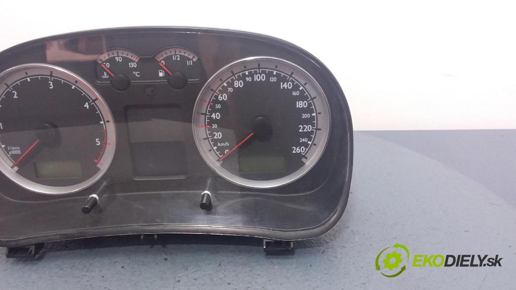 Volkswagen Golf 2003 Přístrojová deska 1J5920826C