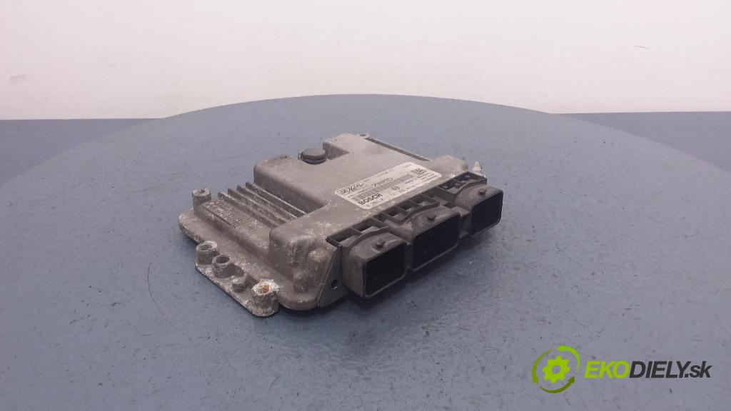 Ford Focus 2005 riadiaca jednotka Motor: 4M51-12A650-YD