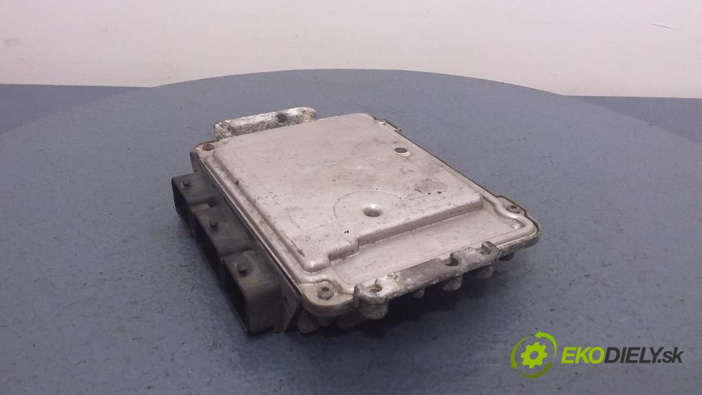 Ford Focus 2005 riadiaca jednotka Motor: 4M51-12A650-YD