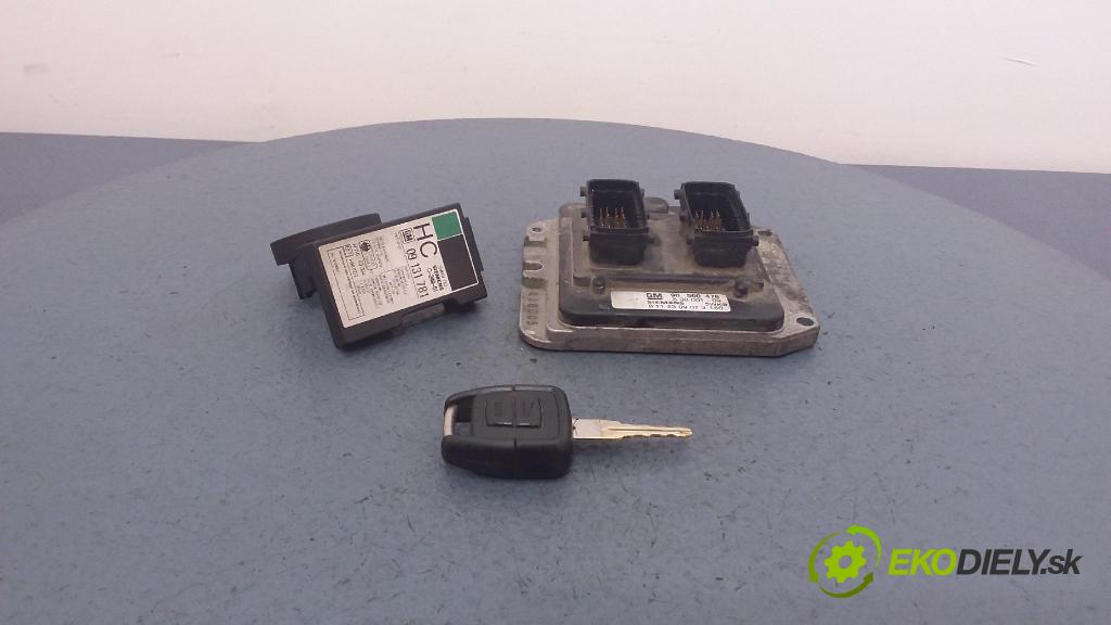 Opel Zafira-a 1999 riadiaca jednotka Motor: 90560476