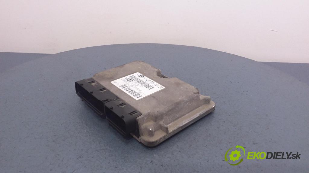 Volkswagen Golf 2002 riadiaca jednotka Motor: 036906034DR