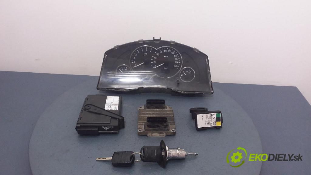 Opel Meriva 2005 riadiaca jednotka Motor: 12230554
