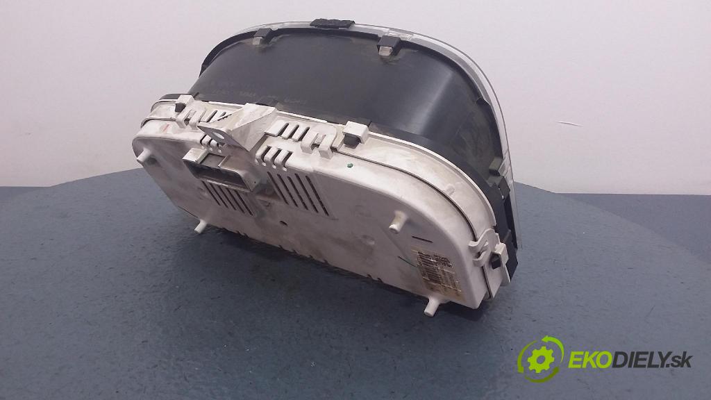 Honda Civic 2008 Přístrojová deska 78200-SNA-A140